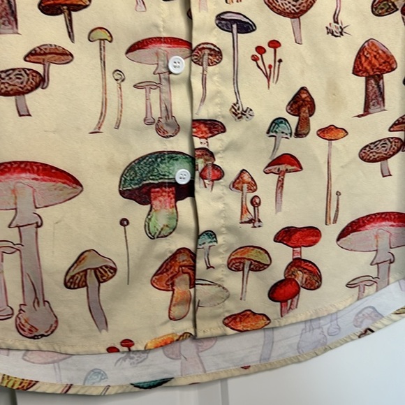 Funky Threads - Tan Mushroom Shirt - Casual Button Down - XL - Picture 4 of 8